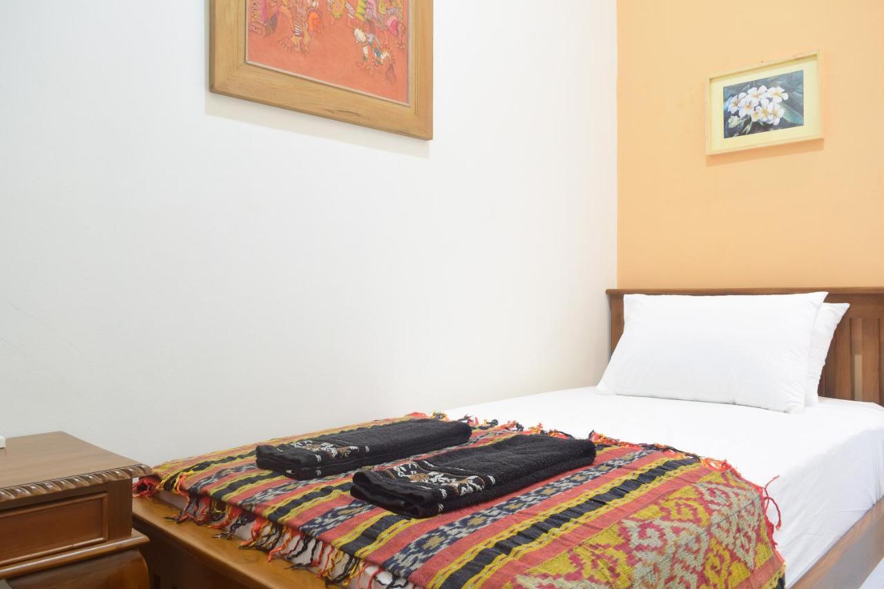 יוגיאקרטה The Cabin Hotel Ambasador מראה חיצוני תמונה