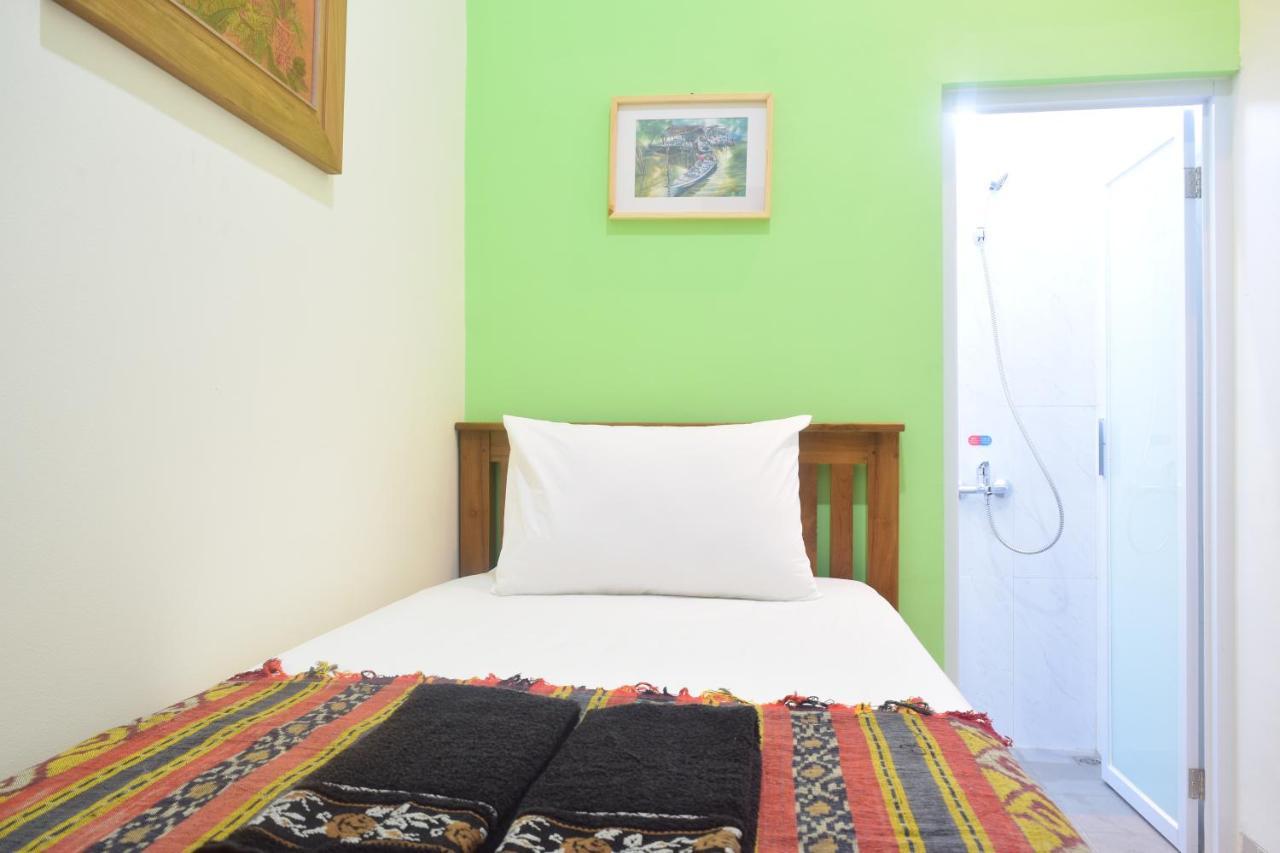 יוגיאקרטה The Cabin Hotel Ambasador מראה חיצוני תמונה